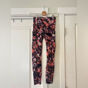 Lululemon Athletica Fast and Free Raw Hem Leggings, Size 4